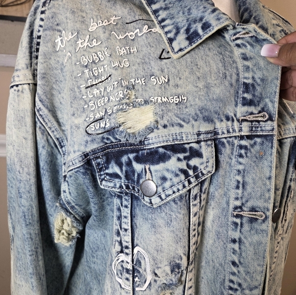 Women's Light Blue Denim Jacket - Picture 7 of 11